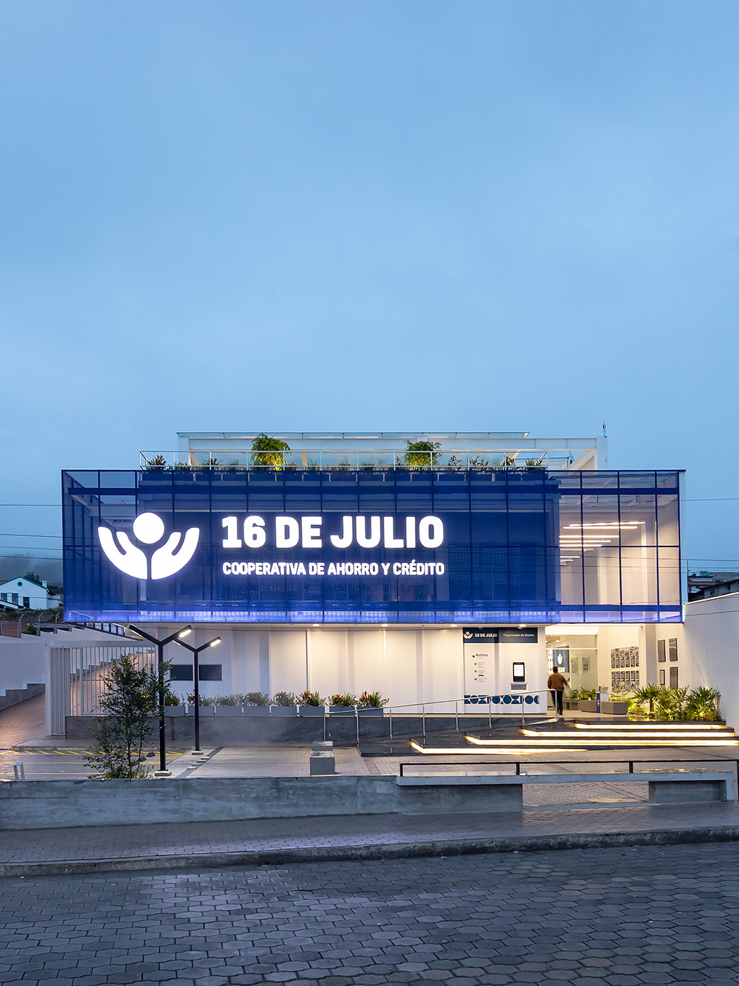 Infraestructura exterior — COAC 16 de Julio, foto 1